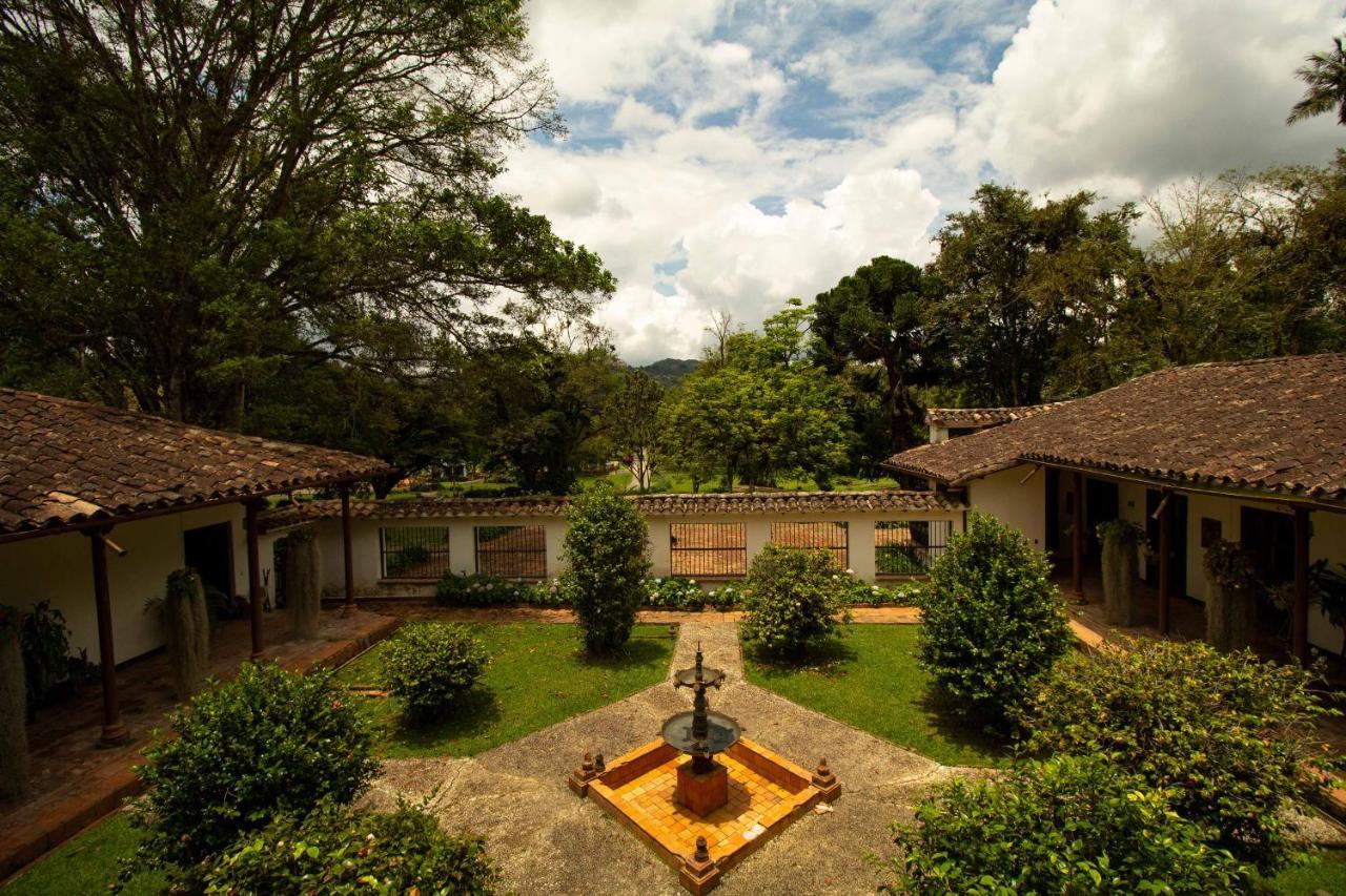 Club Campestre Hacienda Fizebad Hotel El Retiro  Buitenkant foto